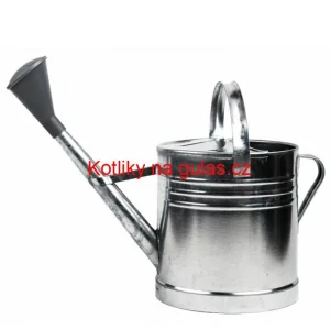 Pozinkovaná konev s růžicí 12 l (plechová)