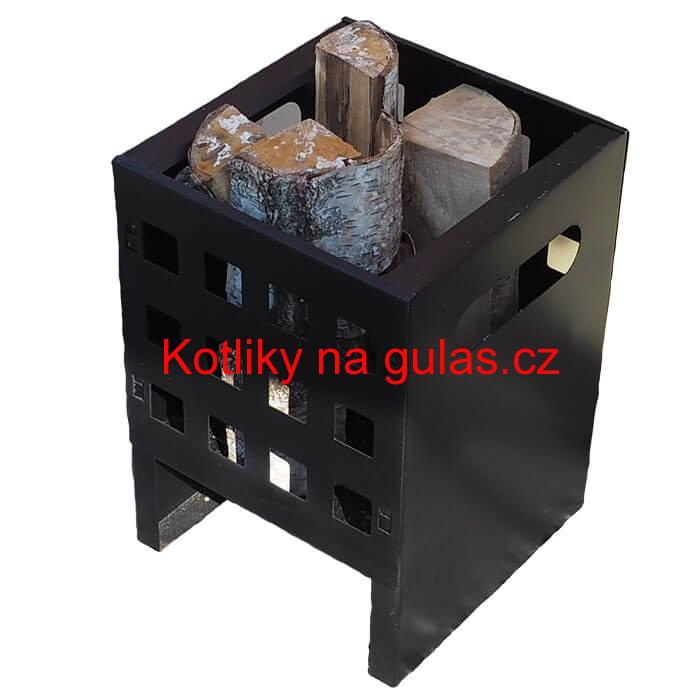 Stojan na odkládání dřeva