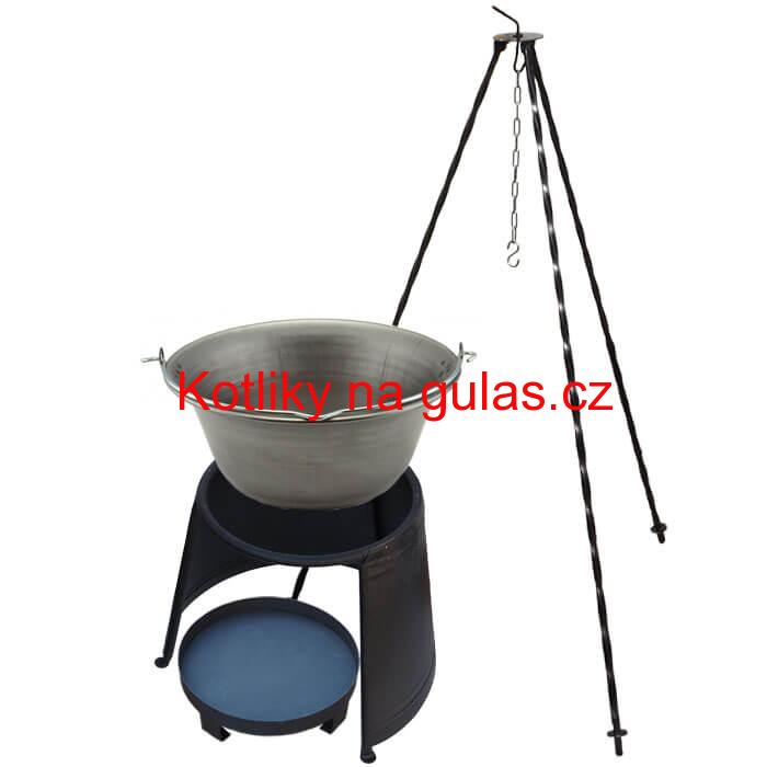 Železný kotlík 6 L (0,75 mm) + chránič plamene 32 cm + ohniště 36 cm + trojnožka 1,2 m