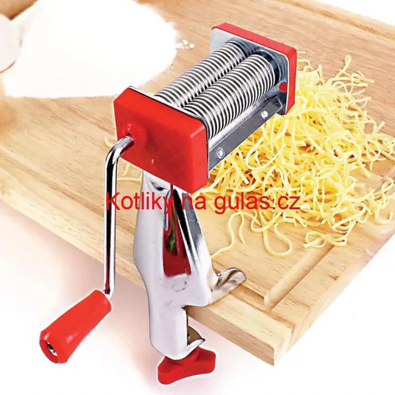 Strojek na nudle